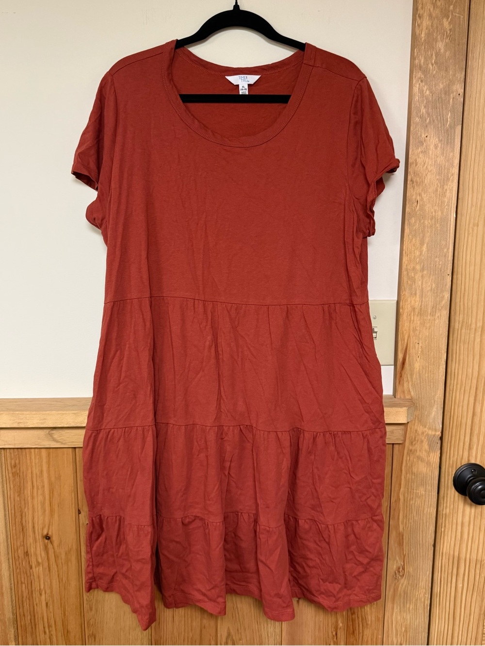 Set of 2 Tiered Short Sleeve Dresses